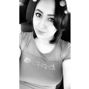 Meet your Posher, Manuela